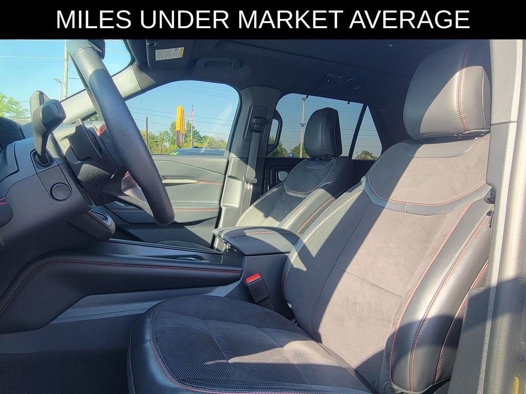 Used 2025 Ford Explorer ST AWD/4WD image 14