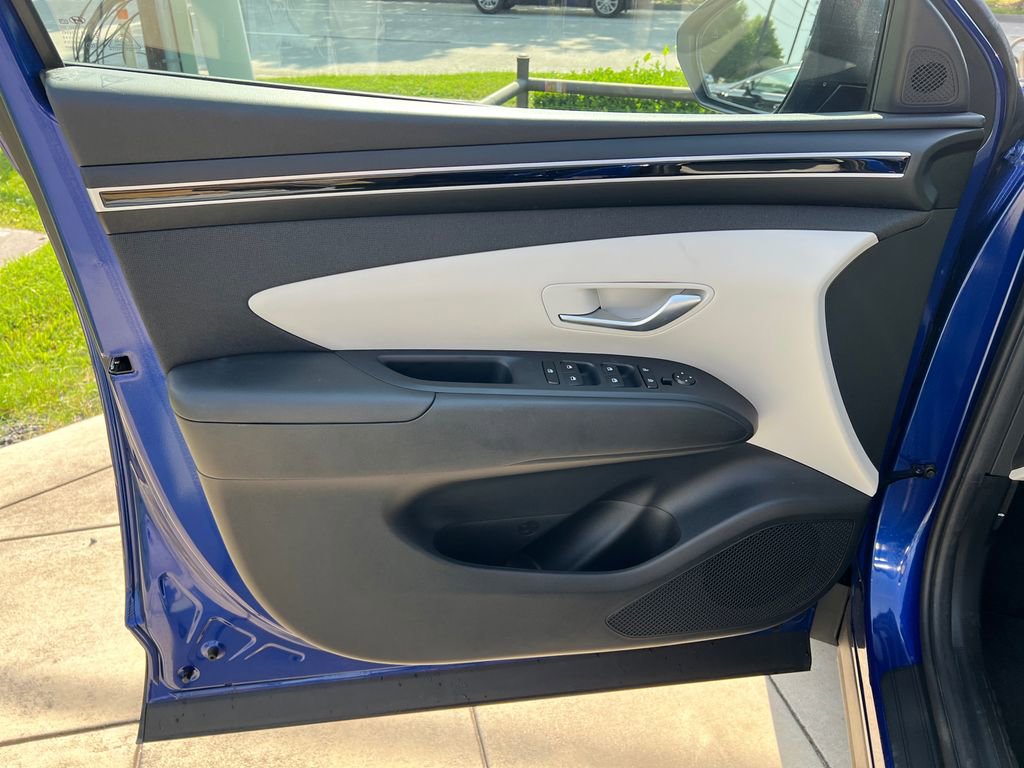Certified 2023 Hyundai Tucson SEL w/ Convenience Package FWD image 16