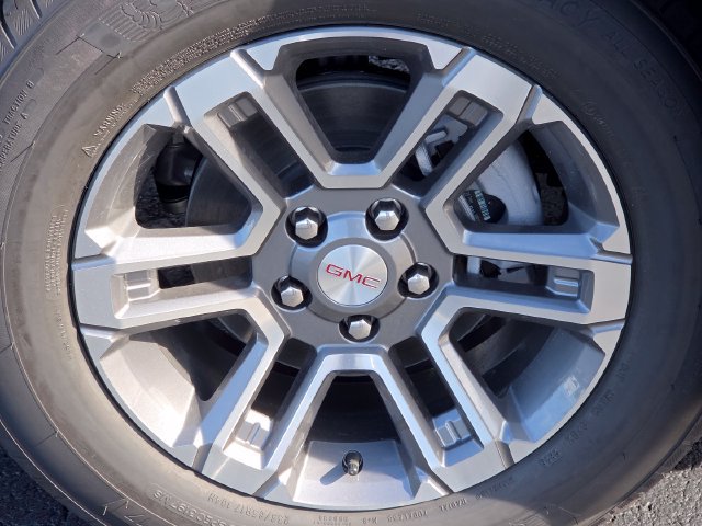 New 2027 GMC Terrain Elevation w/ LPO, Floor Liner Package FWD image 9