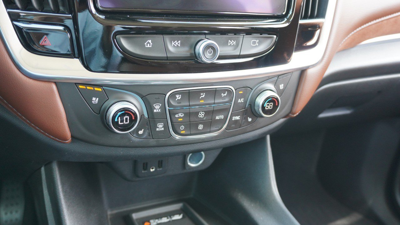 Used 2018 Chevrolet Traverse High Country AWD/4WD image 19