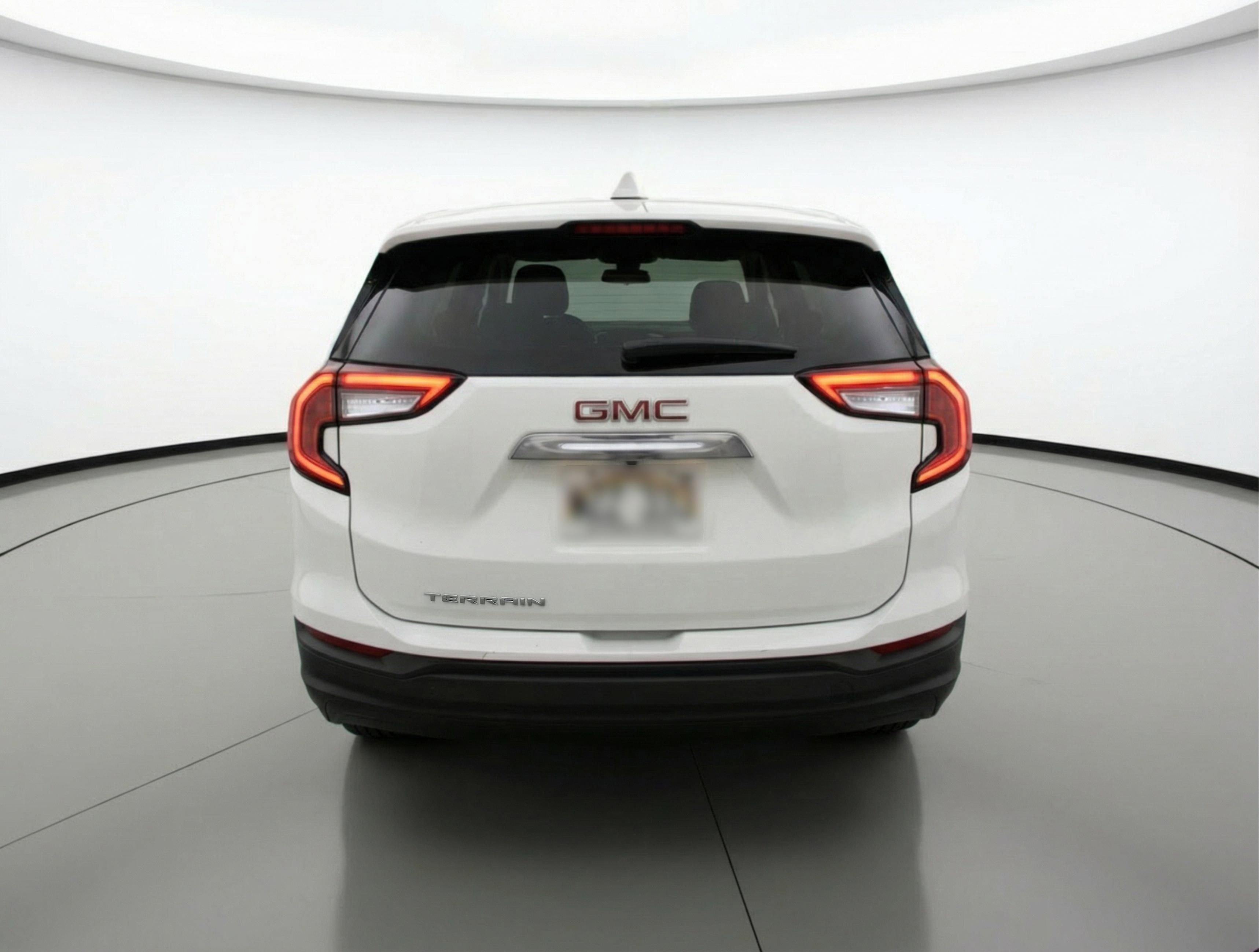 Used 2024 GMC Terrain SLE FWD image 7