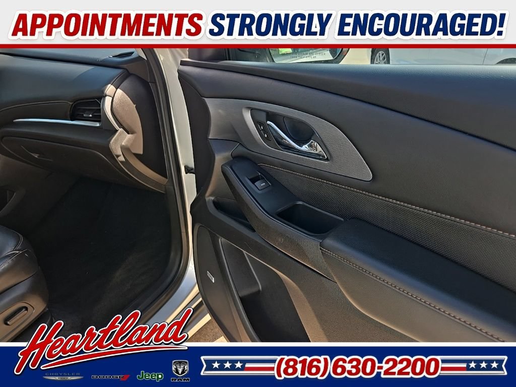 Used 2021 Chevrolet Traverse Premier AWD/4WD image 72