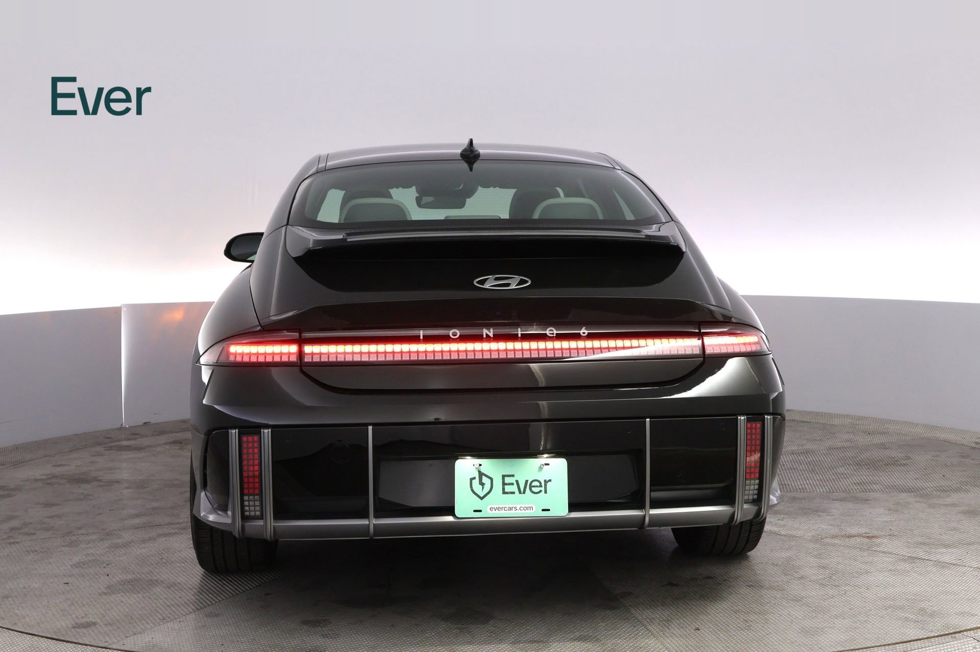 Used 2024 Hyundai Ioniq 6 SEL image 15