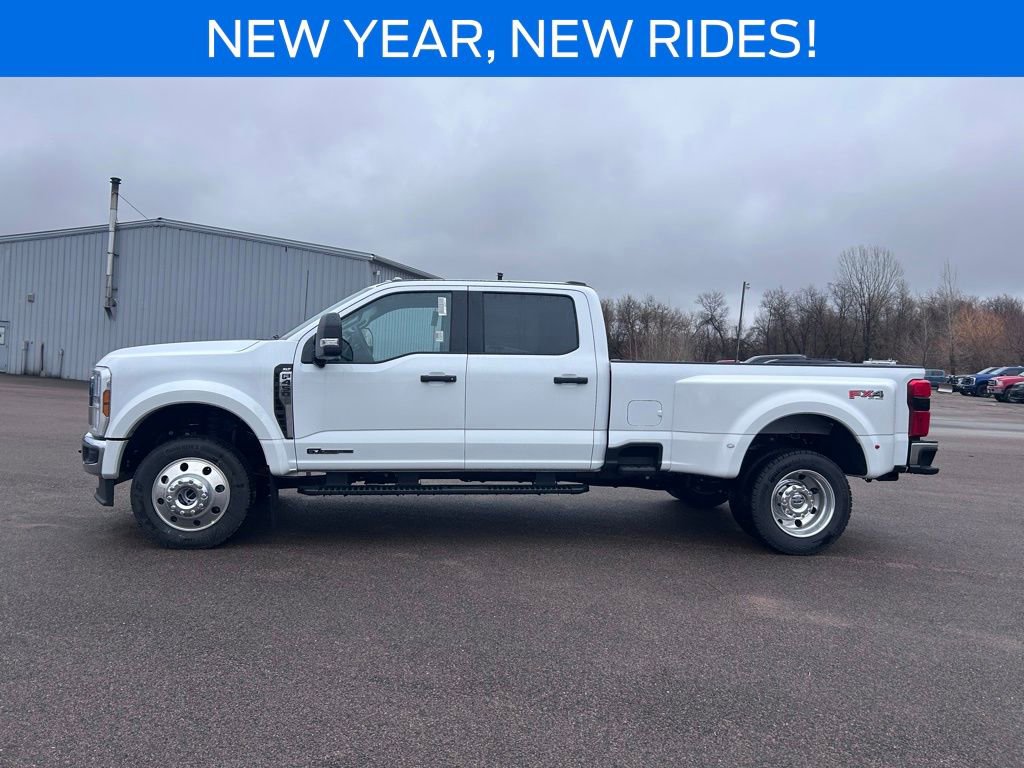 New 2026 Ford F450 XLT w/ 360-Degree Camera Package image 3