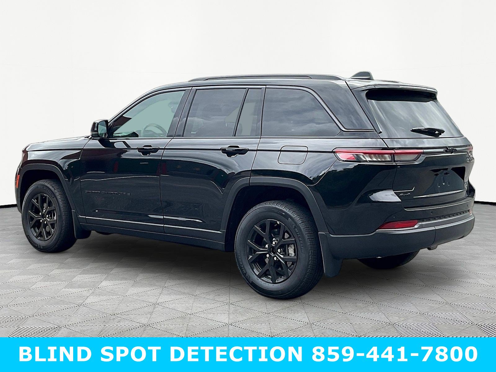 New 2026 Jeep Grand Cherokee Altitude AWD/4WD image 4