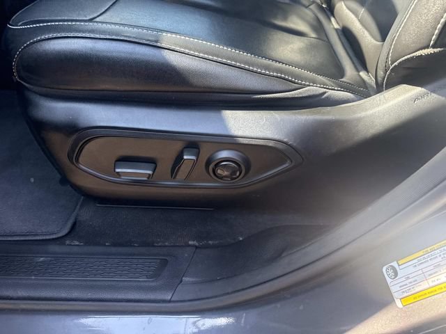 Used 2023 Jeep Grand Cherokee Limited AWD/4WD image 21
