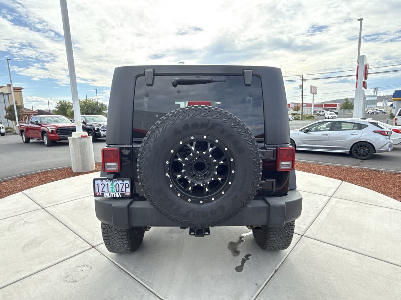 Used 2010 Jeep Wrangler Unlimited Sport AWD/4WD image 4