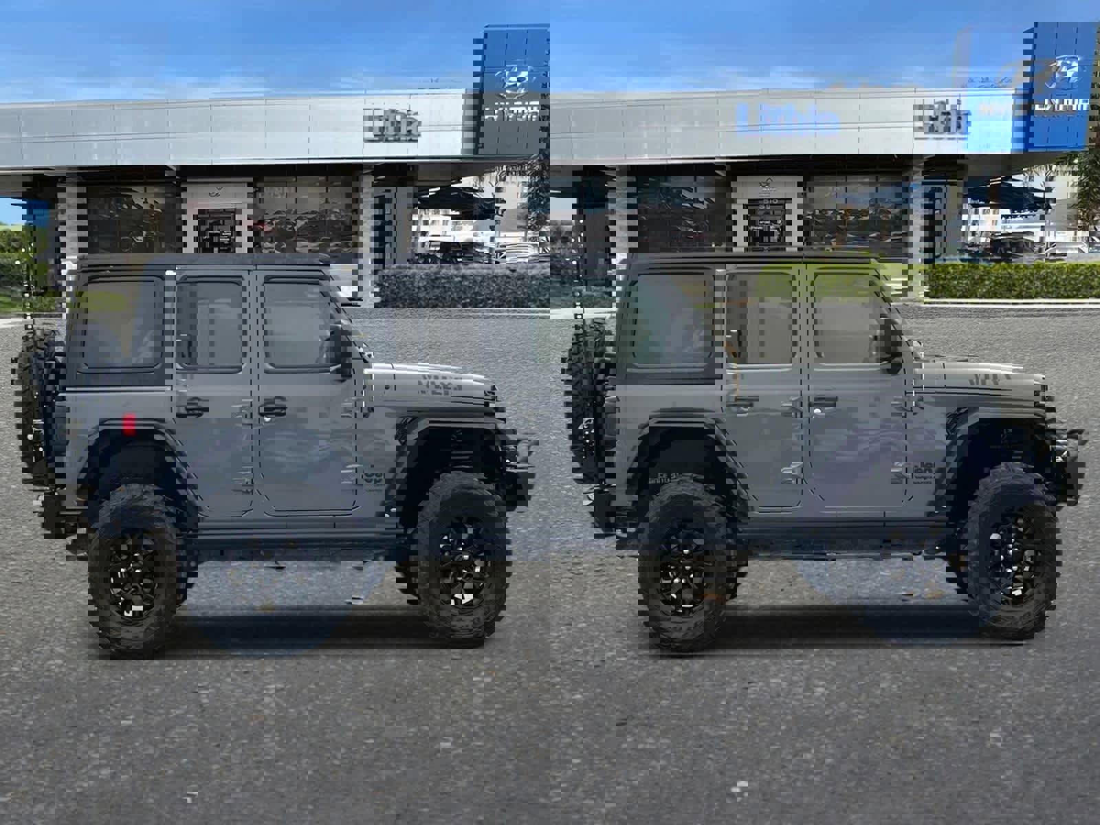 Used 2022 Jeep Wrangler Unlimited Sport image 8