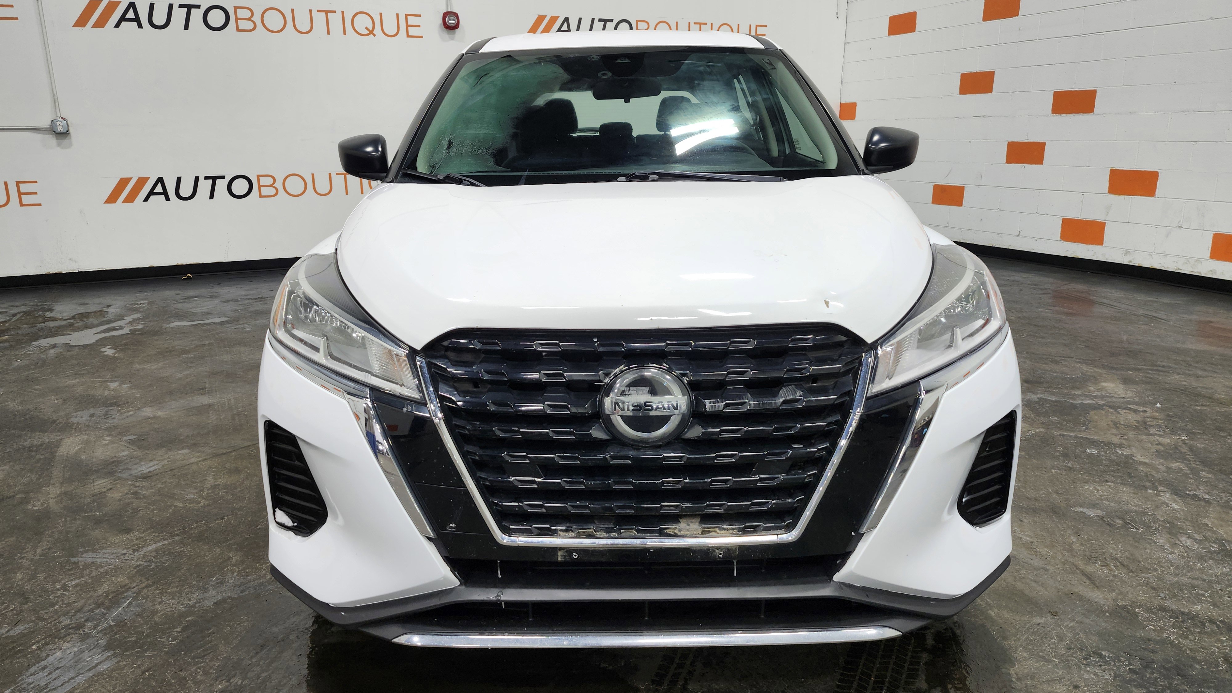 Used 2021 Nissan Kicks S image 10