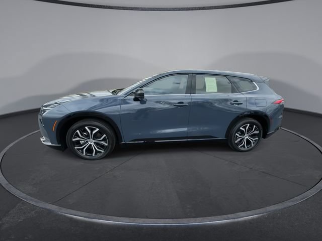 Used 2025 Toyota Crown Signia image 8