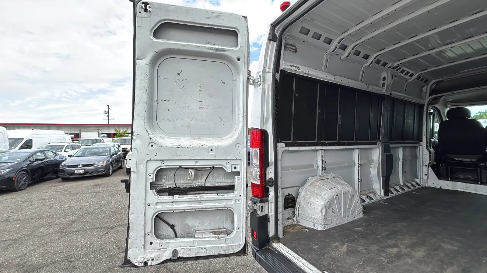 Used 2015 RAM ProMaster 2500 w/ Interior Convenience Group FWD image 52