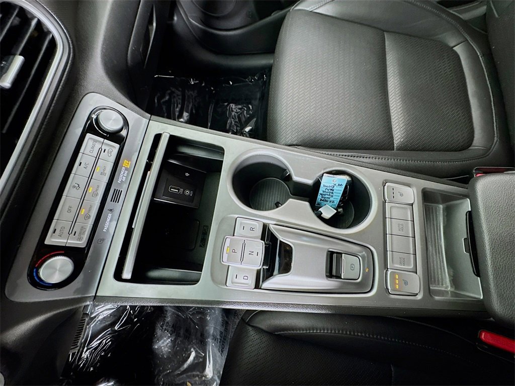 Used 2020 Hyundai Kona Limited w/ Cargo Package image 20