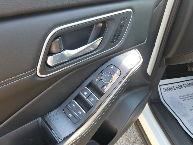 New 2026 Nissan Rogue Platinum image 12