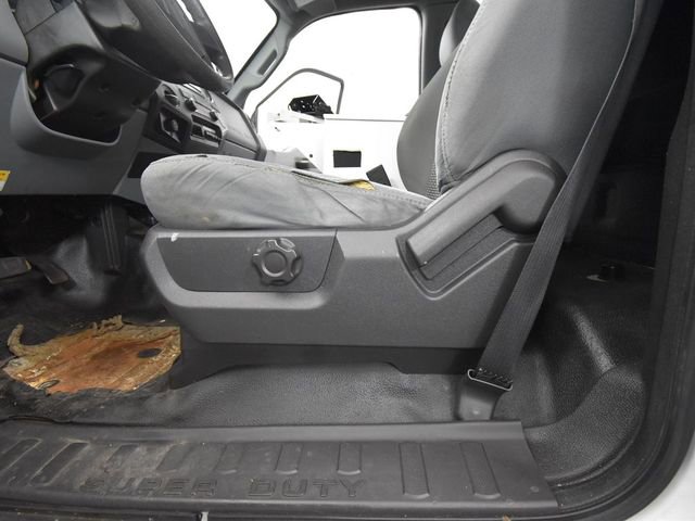 Used 2015 Ford F350 XL image 19