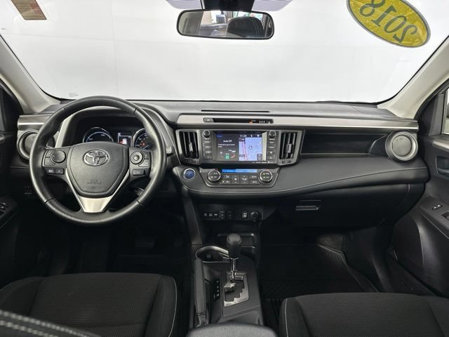 Used 2018 Toyota RAV4 XLE w/ Convenience Package AWD/4WD image 11