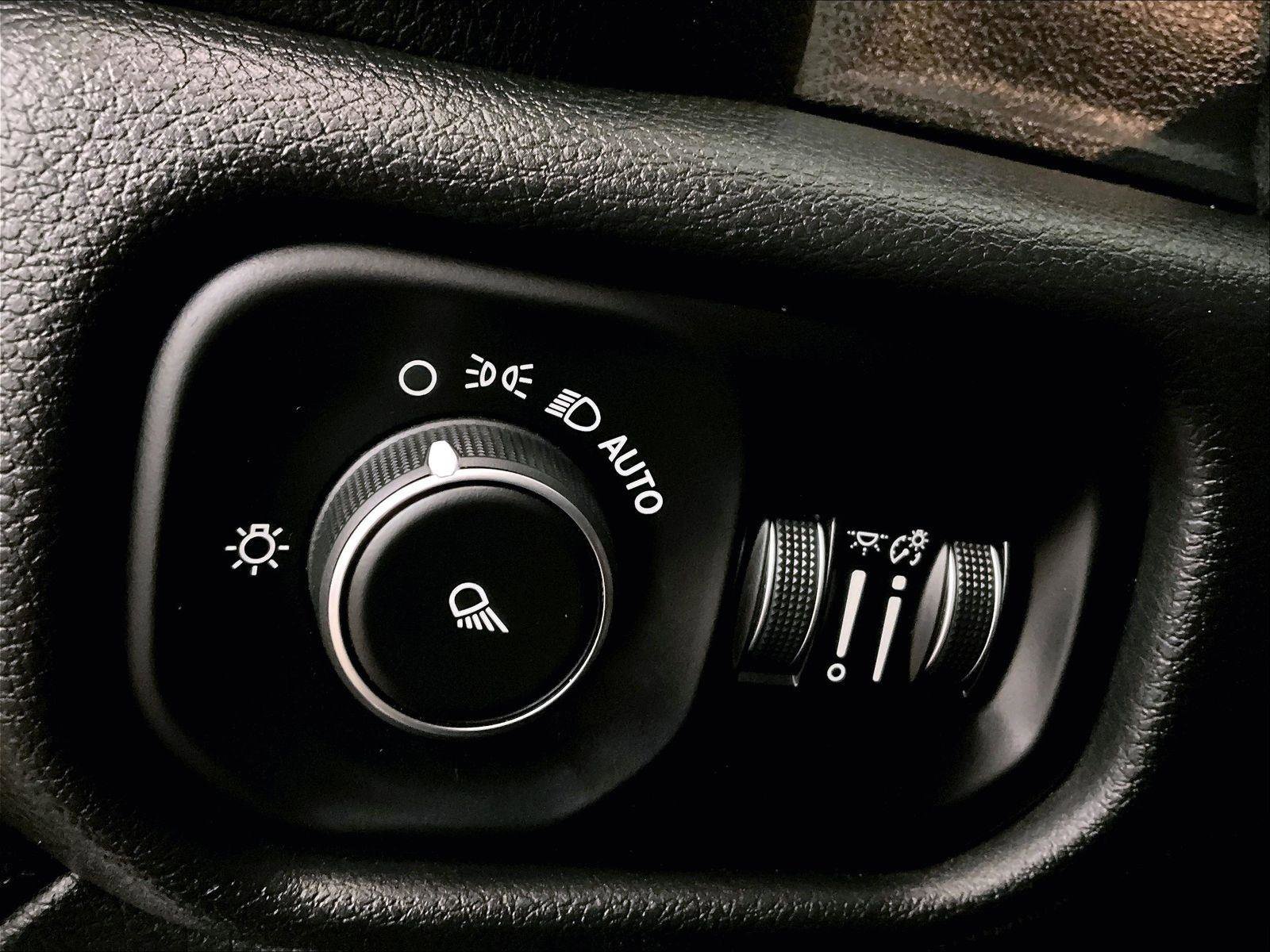 Used 2020 RAM 2500 Tradesman image 30