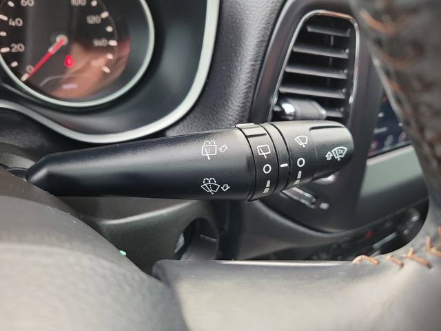 Used 2019 Jeep Compass Latitude image 29