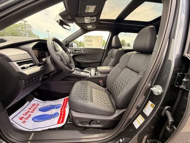New 2026 Nissan Rogue Platinum AWD/4WD image 12