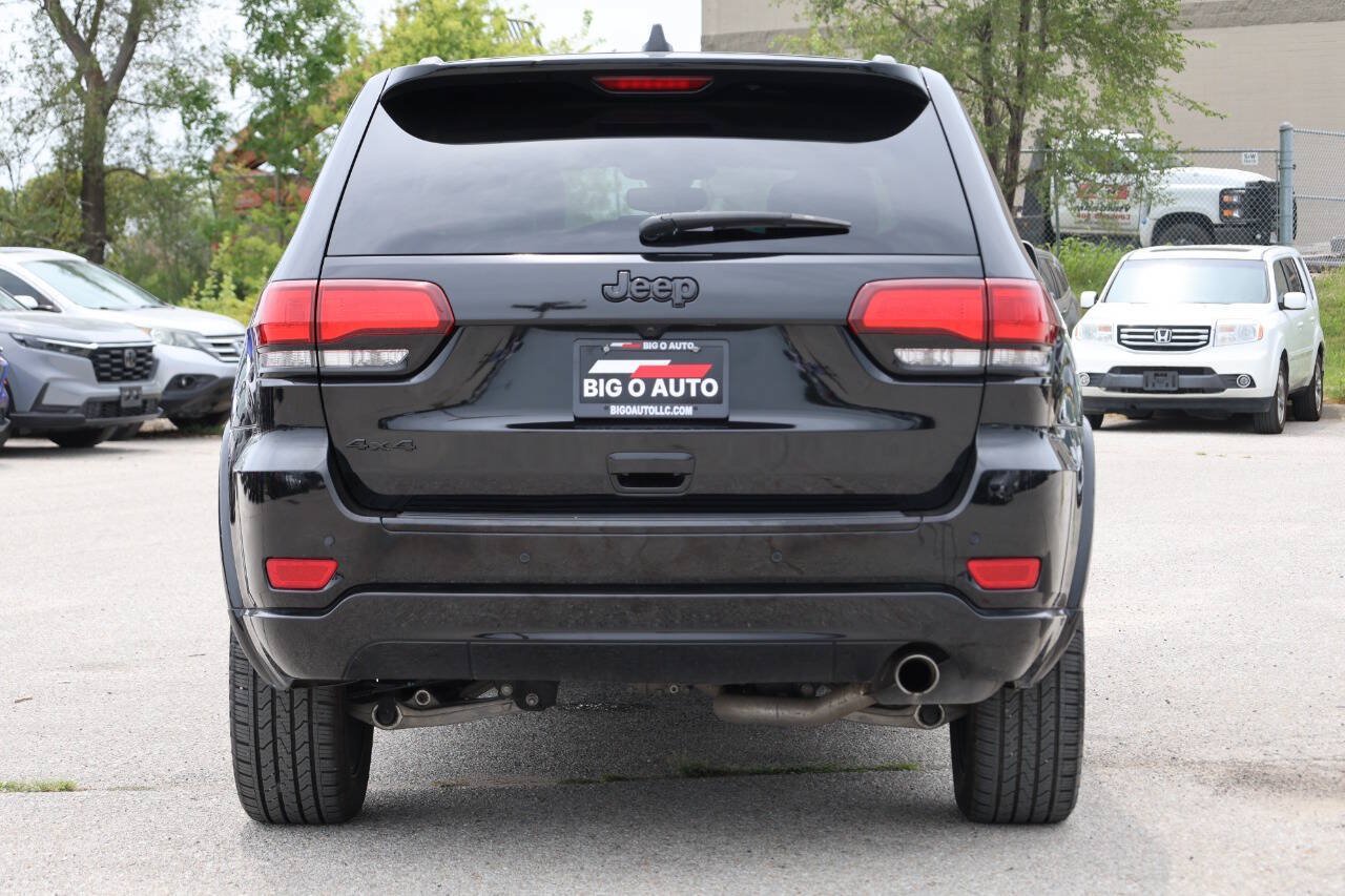 Used 2018 Jeep Grand Cherokee Altitude AWD/4WD image 10