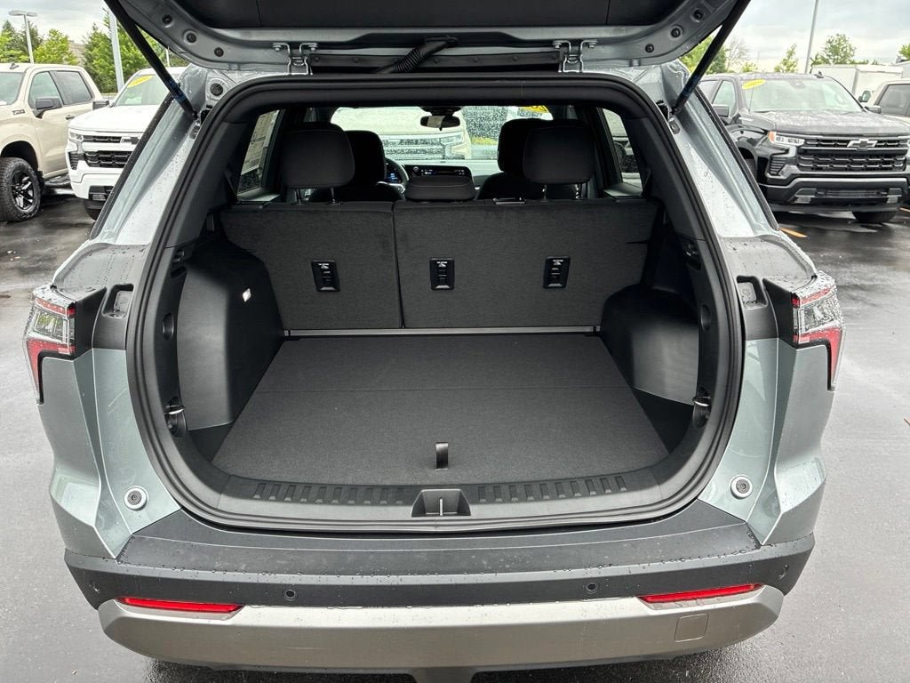 New 2027 Chevrolet Equinox LT AWD/4WD image 26
