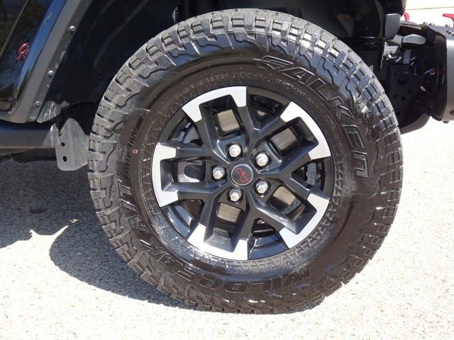 Used 2024 Jeep Gladiator Rubicon AWD/4WD image 25