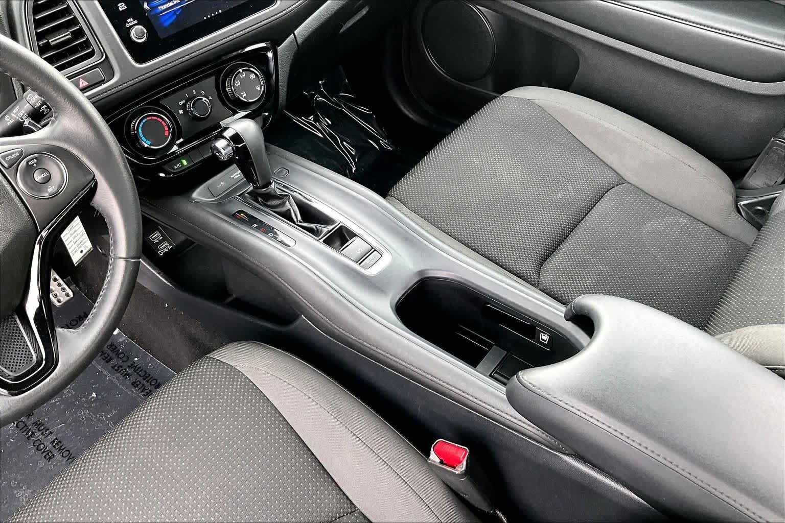 Used 2019 Honda HR-V Sport image 16