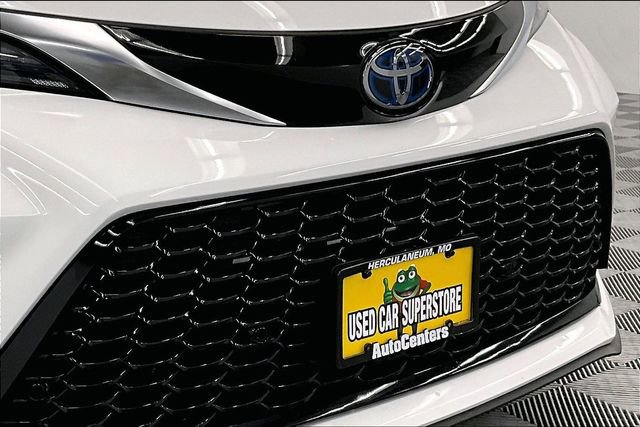 Used 2022 Toyota Sienna XSE image 31