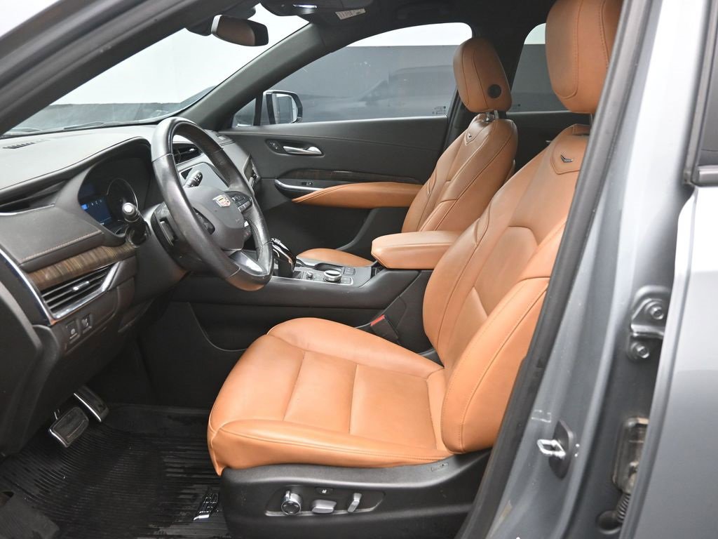 Used 2023 Cadillac XT4 Sport image 21