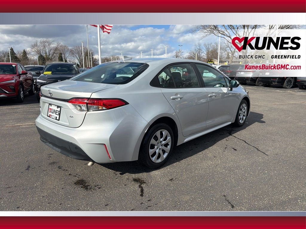 Used 2024 Toyota Corolla LE image 4