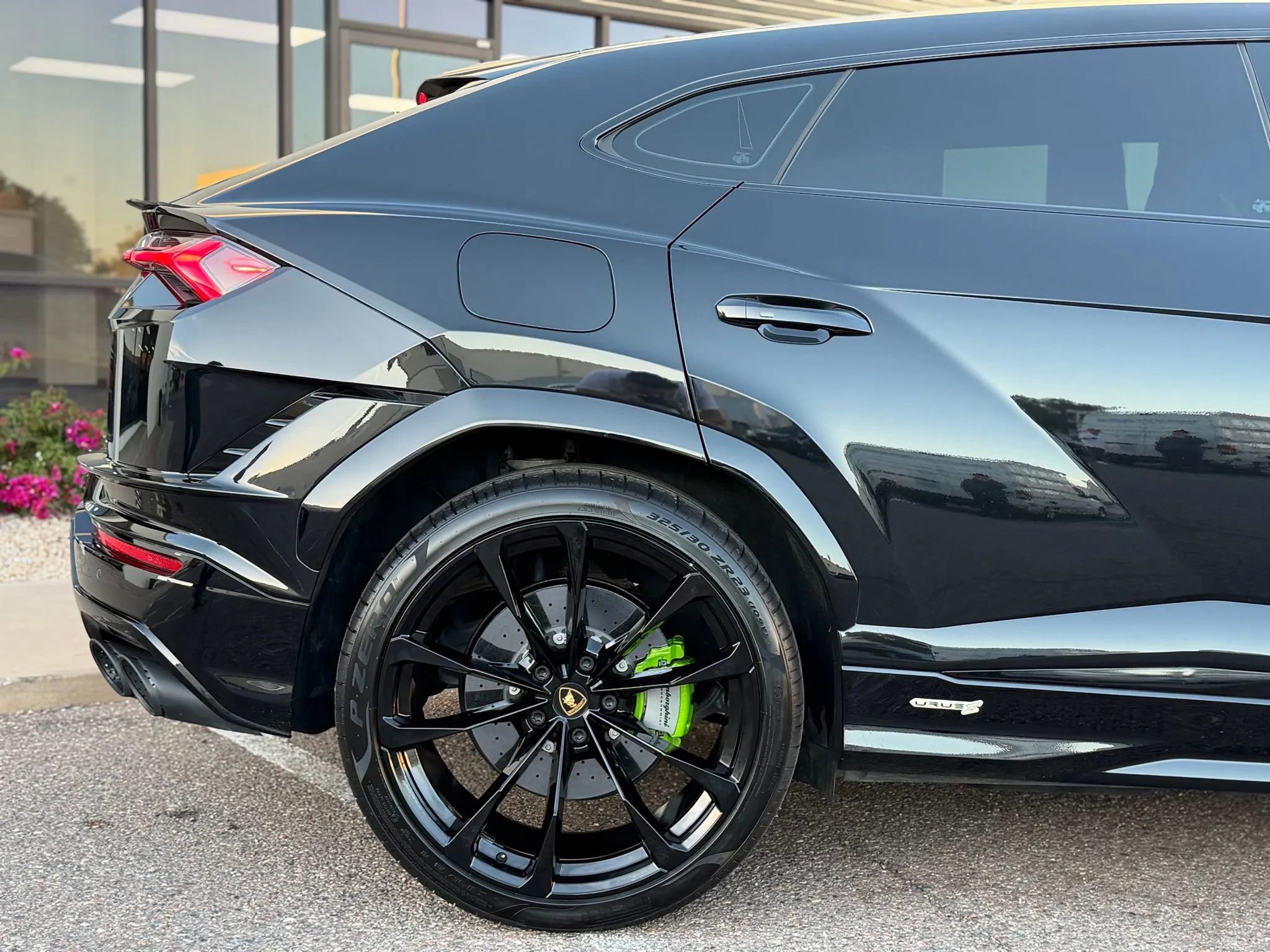 Used 2024 Lamborghini Urus S image 11