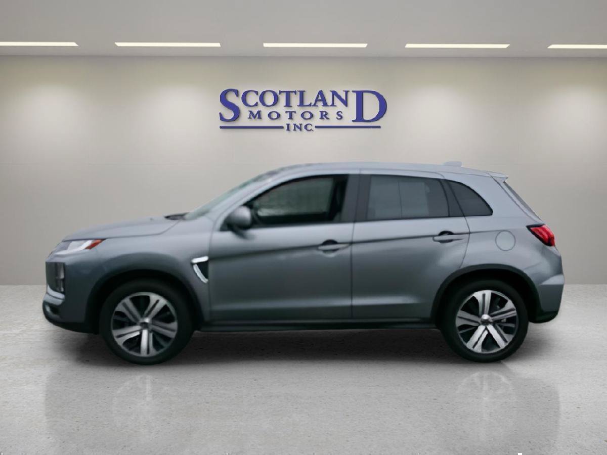 Used 2025 Mitsubishi Outlander Sport ES AWD/4WD image 1