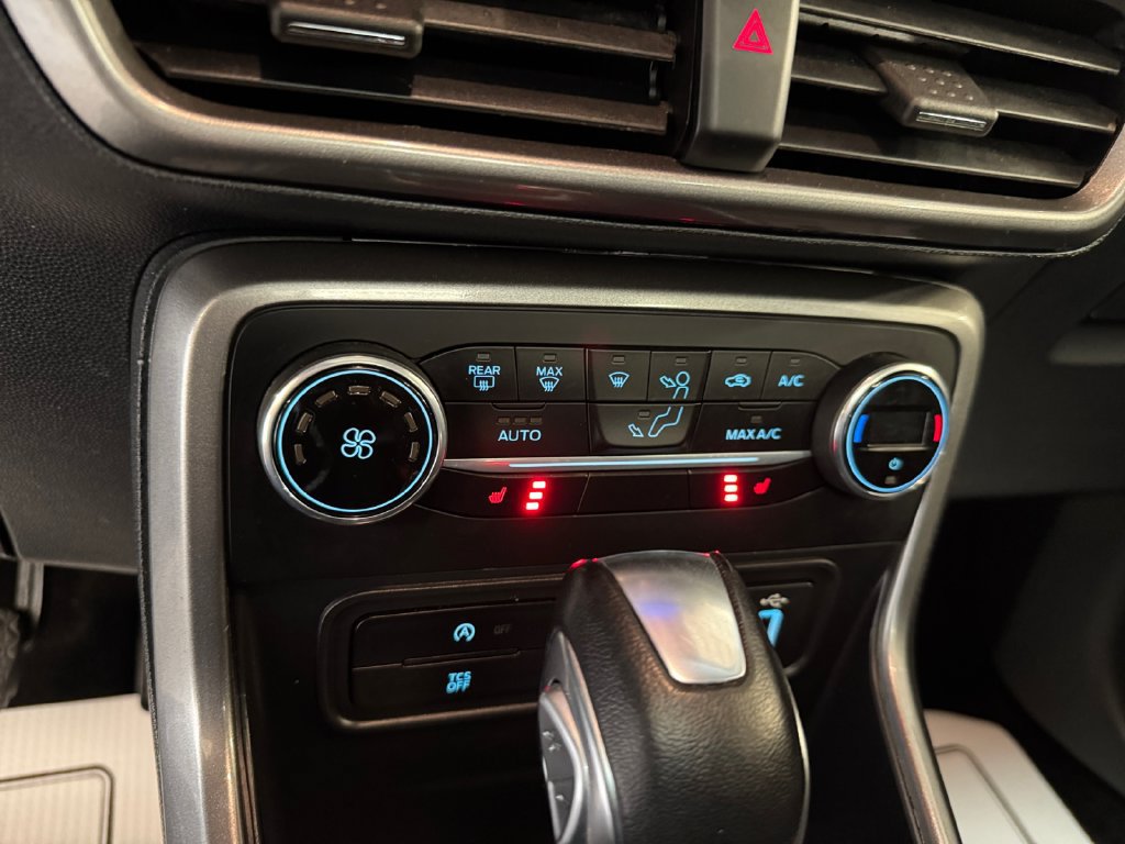 Used 2020 Ford EcoSport SE w/ SE Convenience Package AWD/4WD image 30
