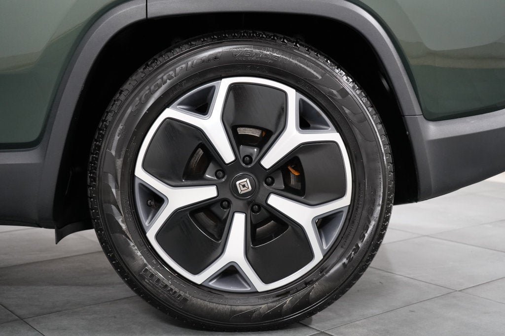 Used 2023 Rivian R1S Adventure Quad AWD/4WD image 36