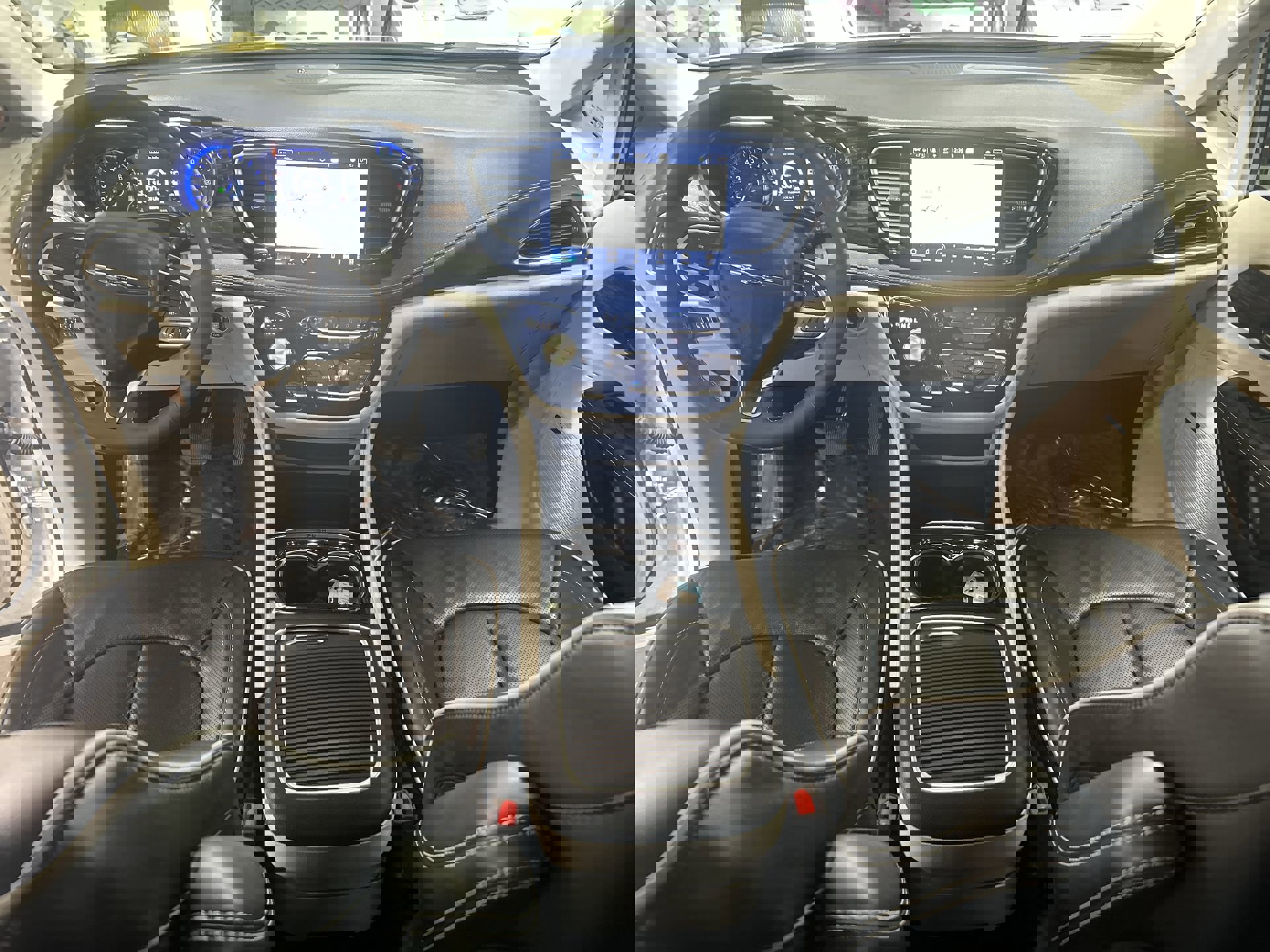 Used 2022 Chrysler Pacifica Limited image 22