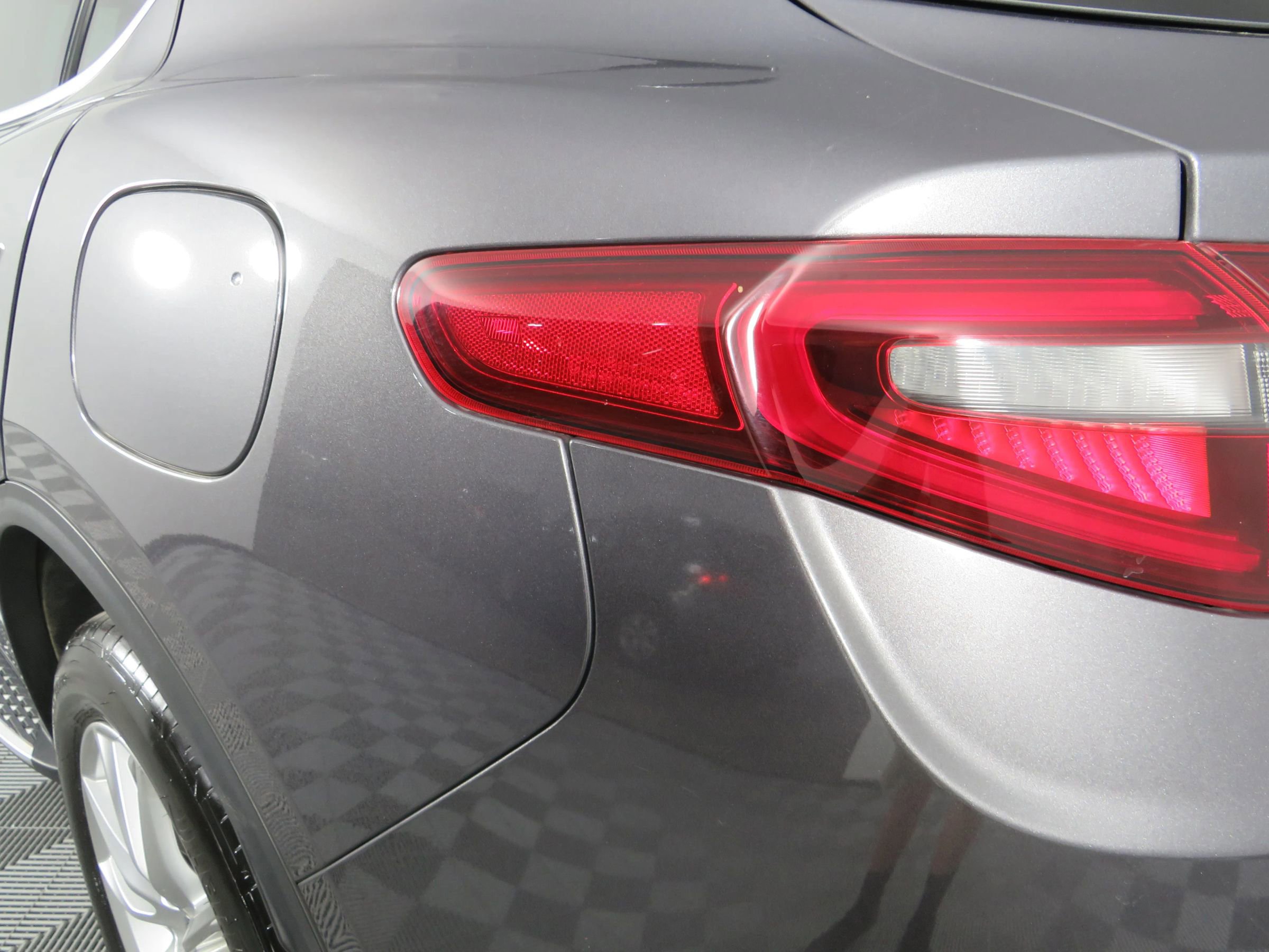 Used 2018 Alfa Romeo Stelvio Ti image 29