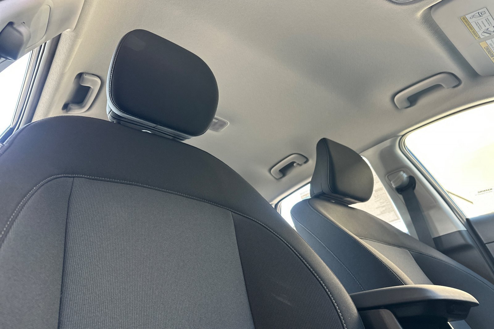 New 2027 Hyundai Kona SE FWD image 18