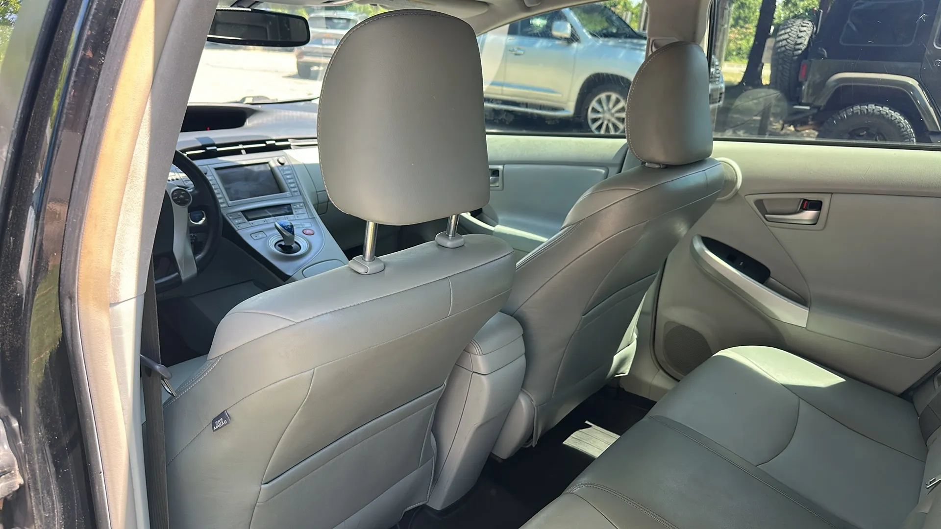 Used 2014 Toyota Prius Four w/ Solar Roof Package FWD image 17