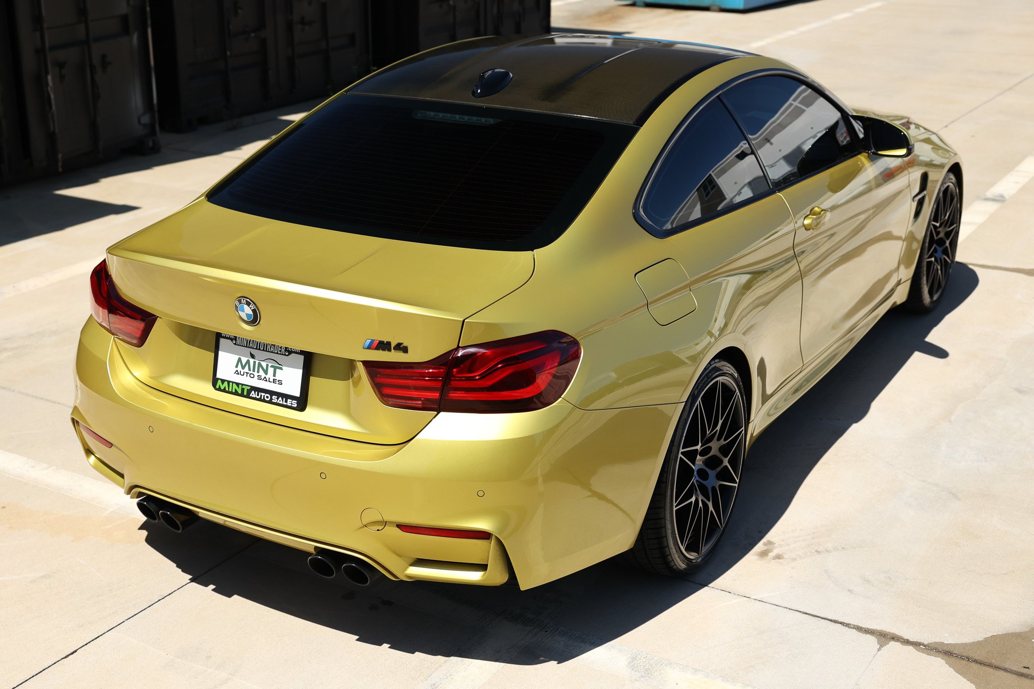 Used 2020 BMW M4 Coupe w/ Competition Package RWD image 15