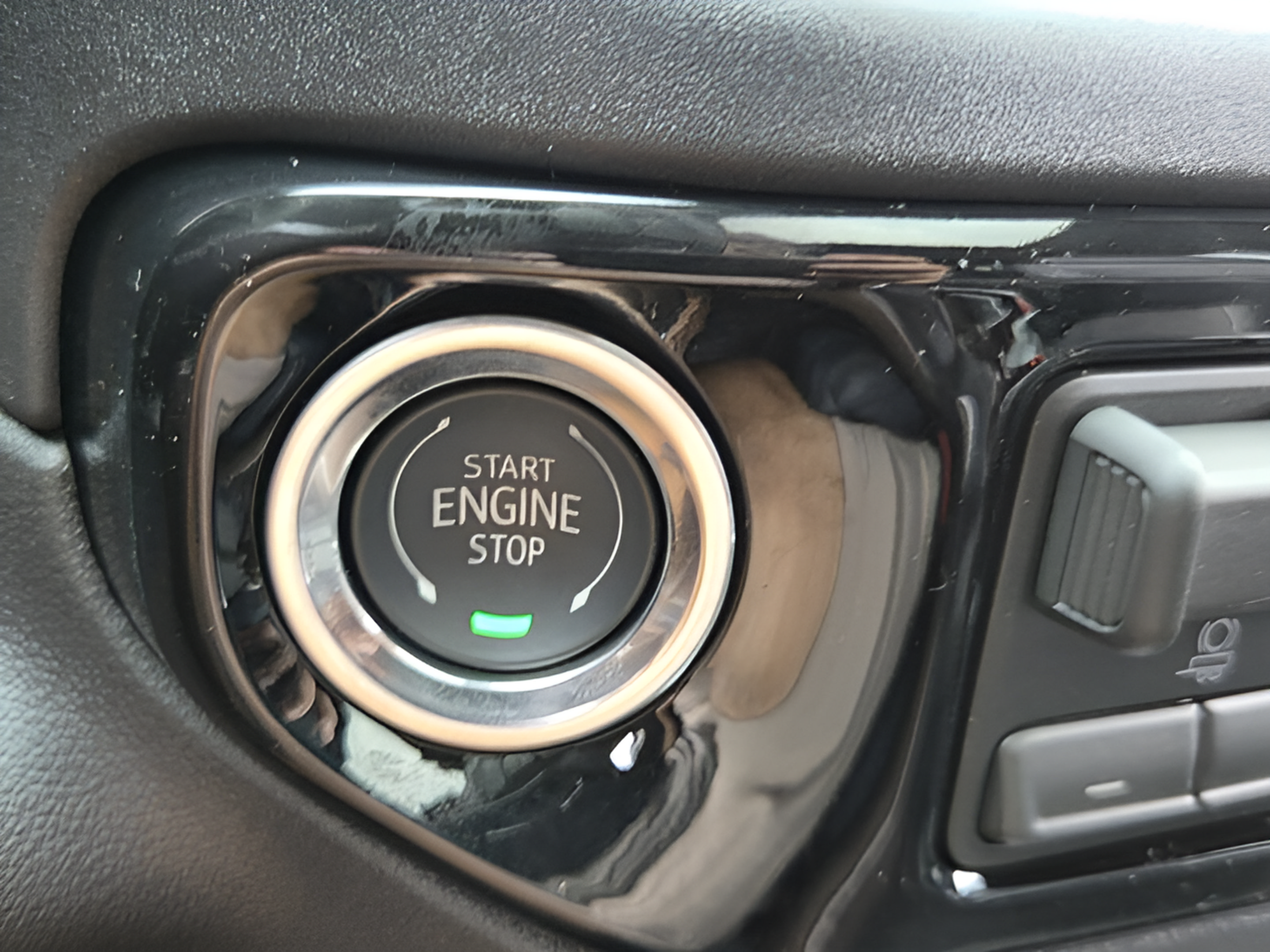 New 2026 Chevrolet Silverado 1500 High Country w/ High Country Premium Package AWD/4WD image 19