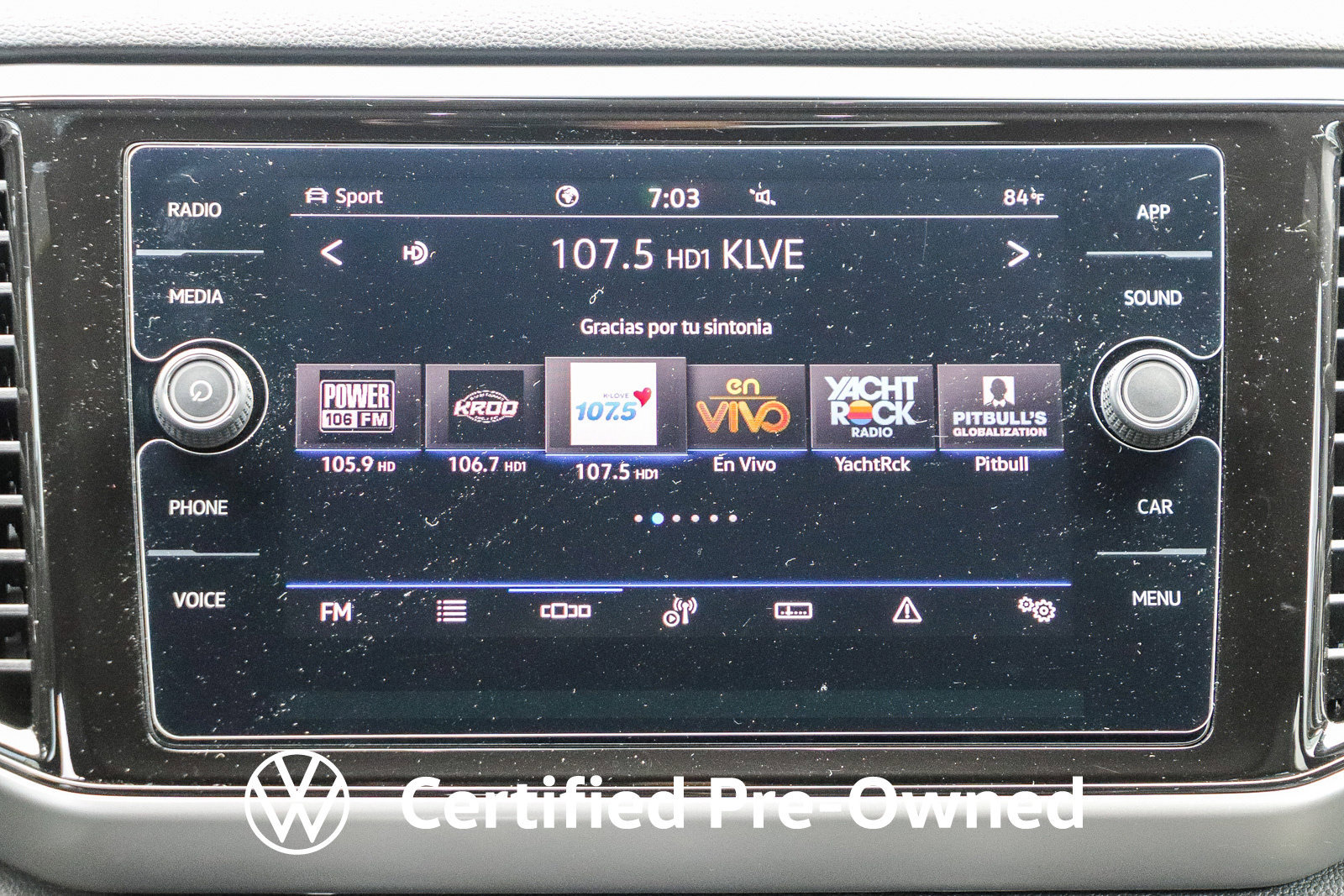 Certified 2022 Volkswagen Atlas Cross Sport SE AWD/4WD image 16