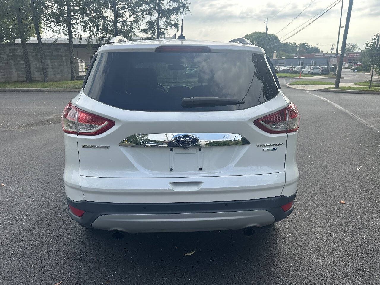 Used 2014 Ford Escape Titanium w/ Equipment Group 401A AWD/4WD image 7