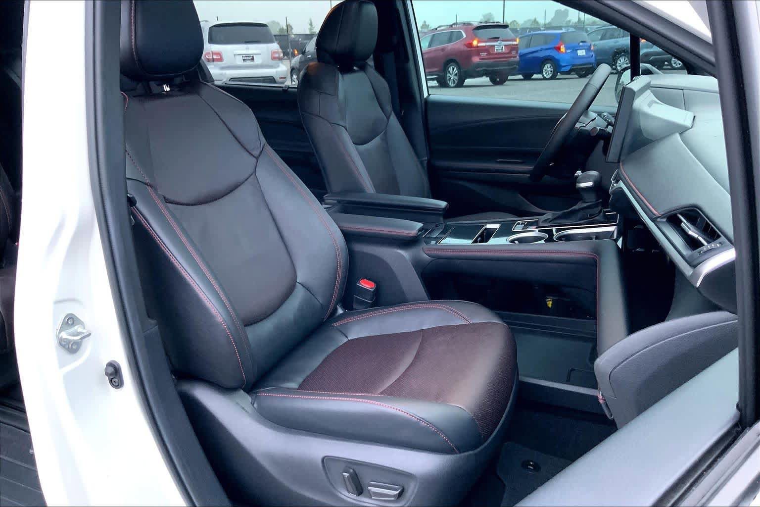 Used 2025 Toyota Sienna XSE w/ XSE Premium Package AWD/4WD image 9