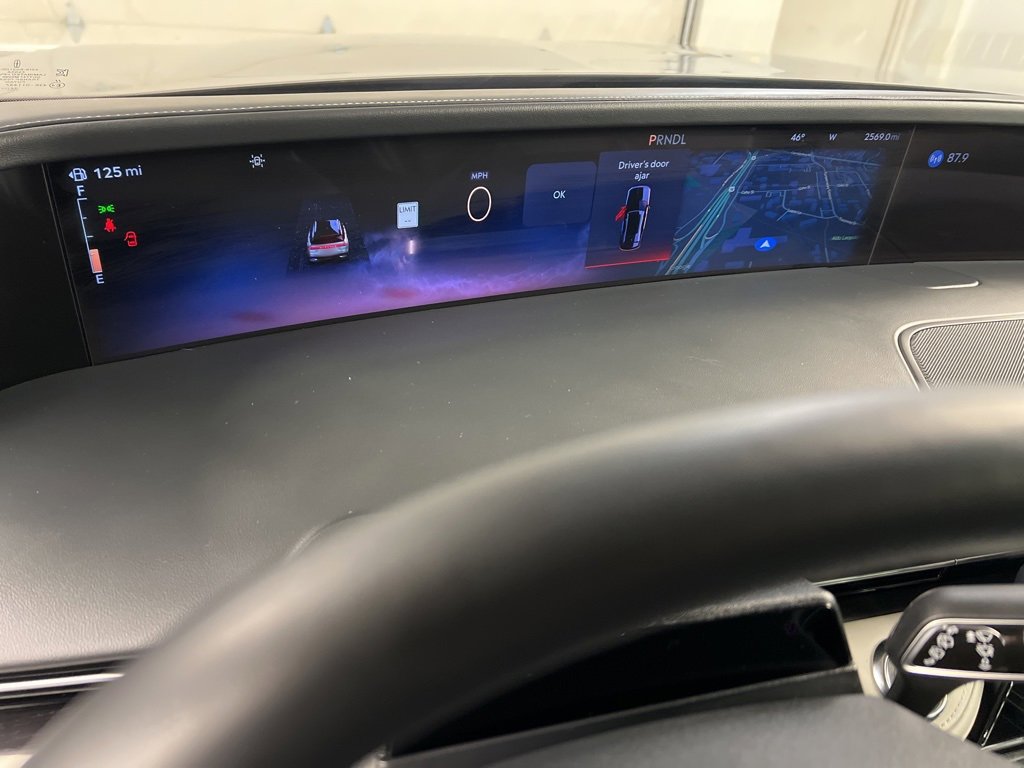 Certified 2025 Lincoln Nautilus Reserve image 25