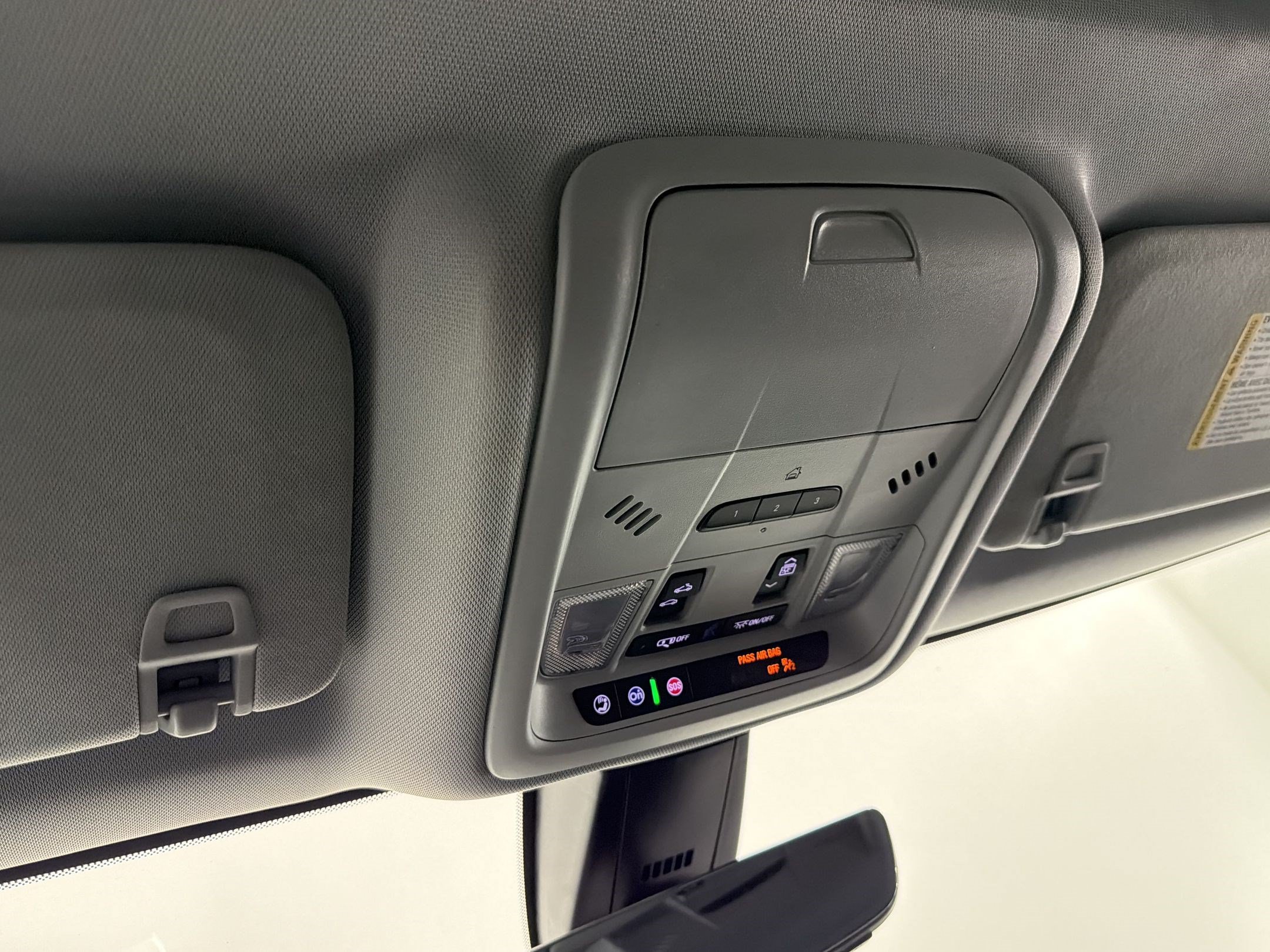 Used 2022 Chevrolet Blazer LT w/ Sound & Technology Package FWD image 18