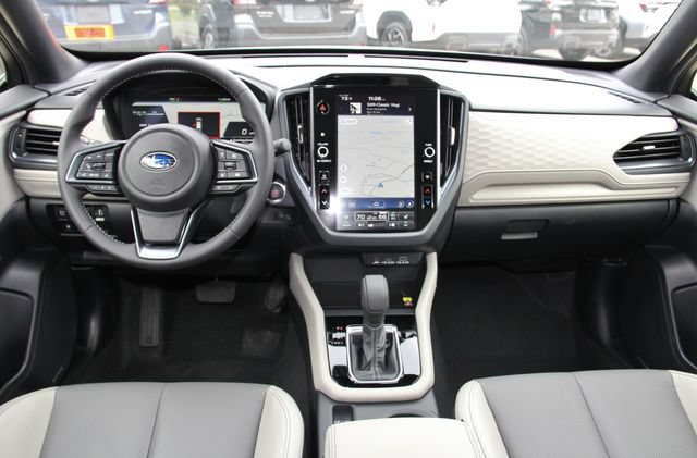 Used 2025 Subaru Forester Limited AWD/4WD image 34