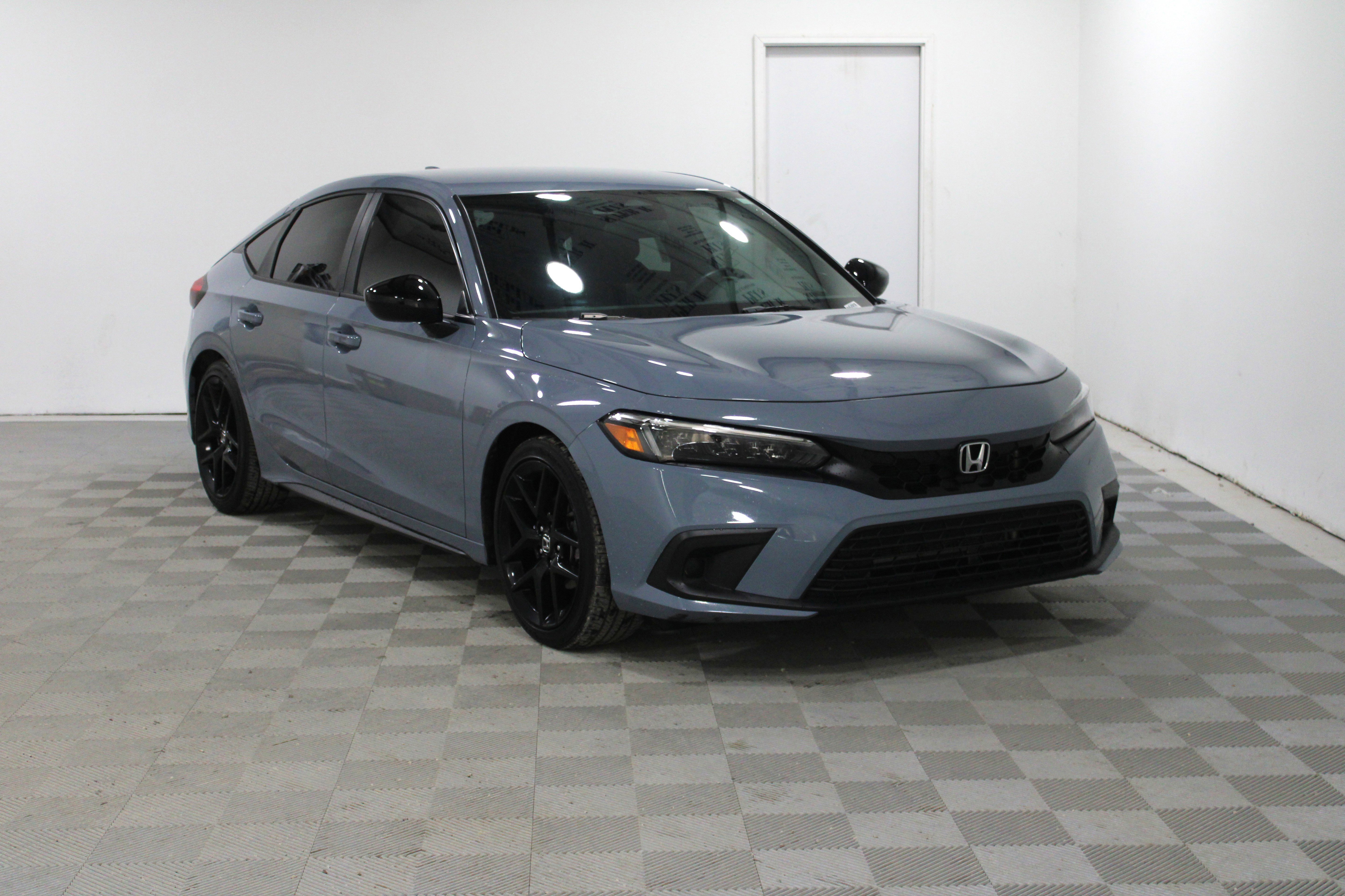 Used 2023 Honda Civic Sport image 1