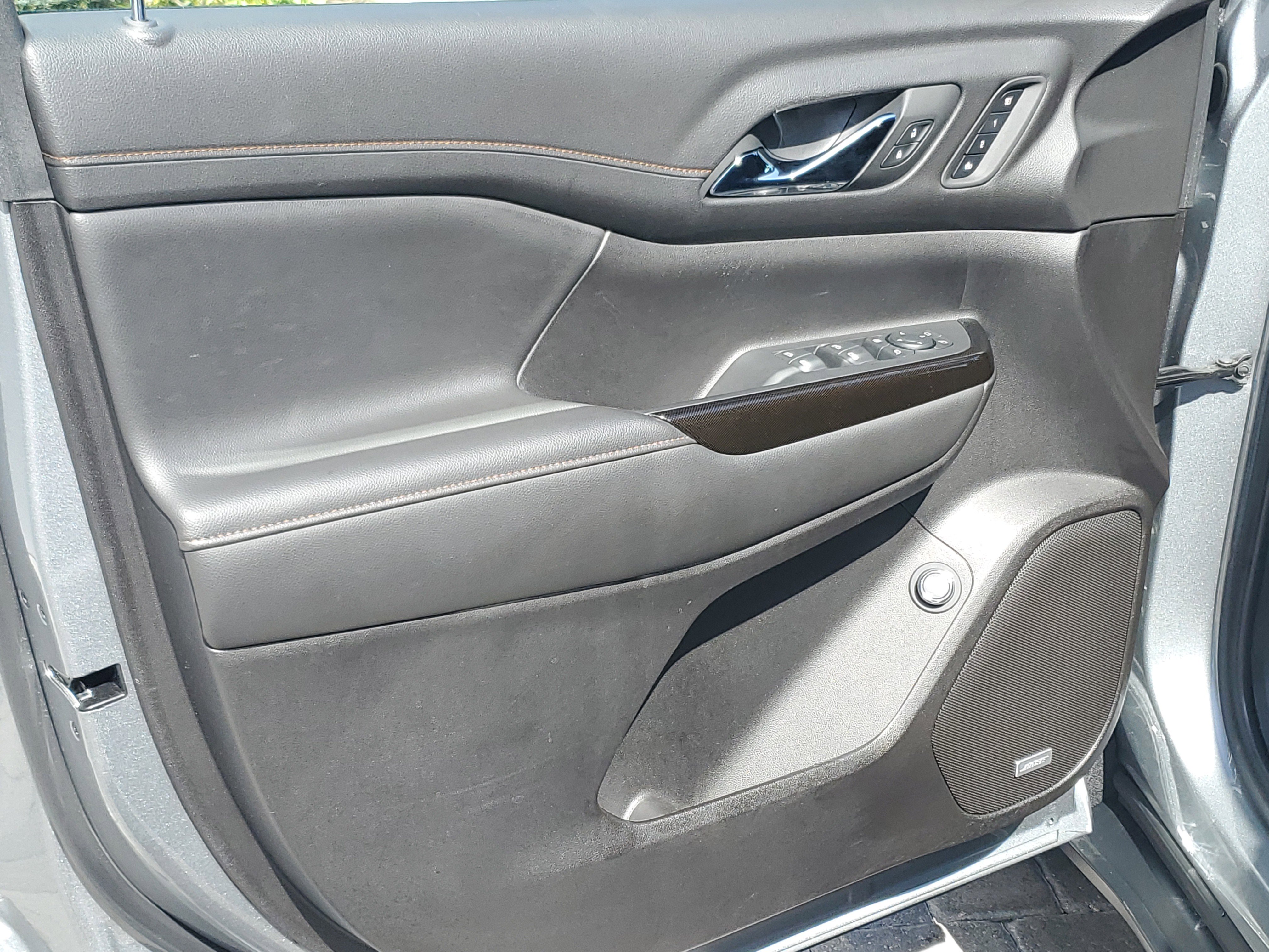 Used 2023 GMC Acadia AT4 w/ Technology Package image 20