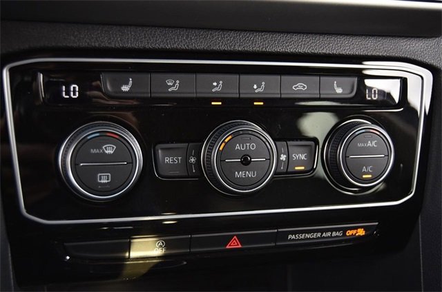 Used 2023 Volkswagen Atlas SE image 15