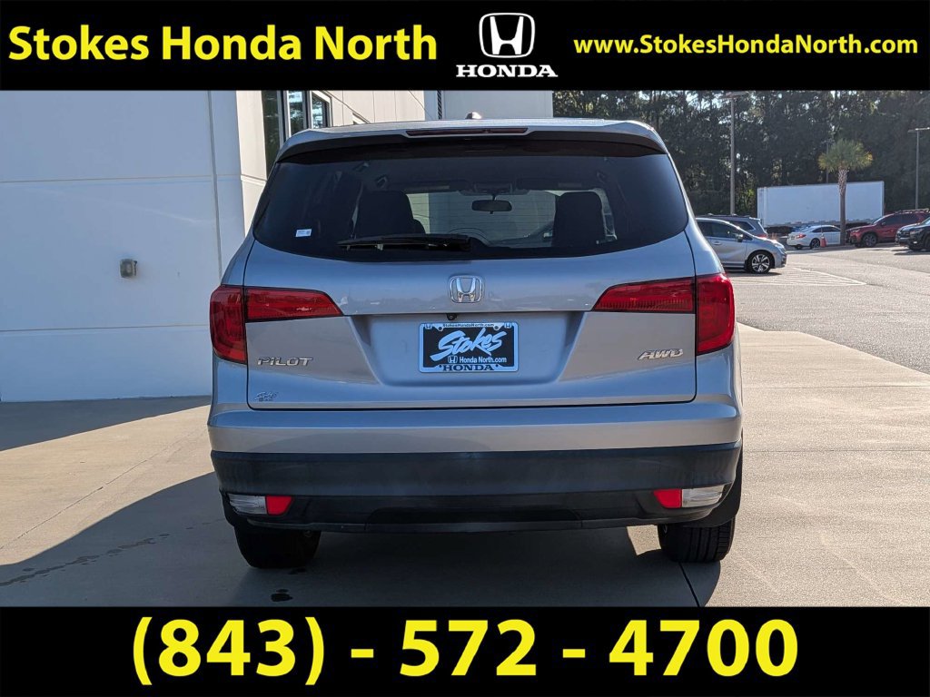 Used 2017 Honda Pilot EX image 5