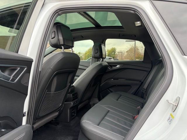 Used 2023 Audi Q4 e-tron Premium Plus w/ Premium Plus image 12